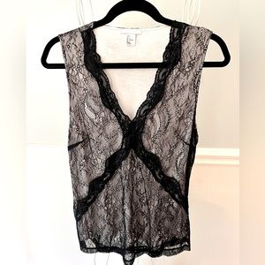 H&M Black Lace V-Neck Camisole/Tank.  Size Large, Like New.  Fully Lined.